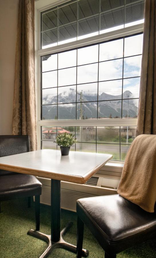 Mountain View Inn Canmore Kültér fotó